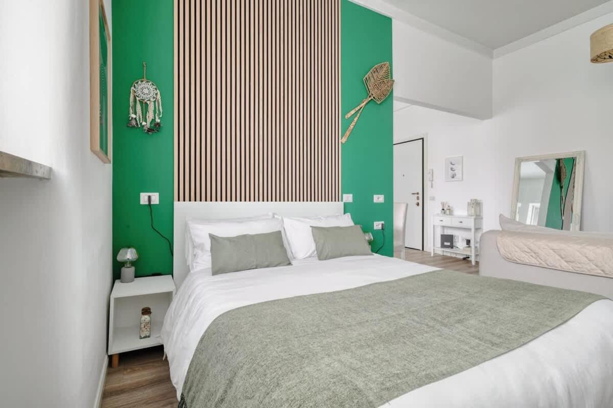 Oasis Suite - Subway 50 Meters Just 5 Minutes From Duomo Милан Экстерьер фото